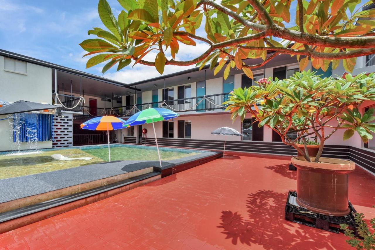 Capitanos Hotel Darwin Exterior foto