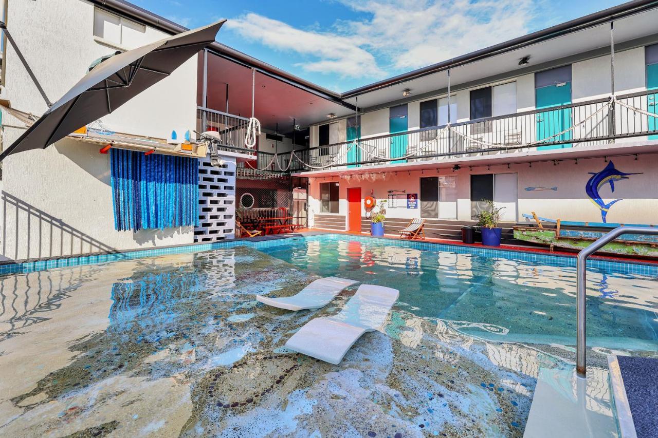 Capitanos Hotel Darwin Exterior foto